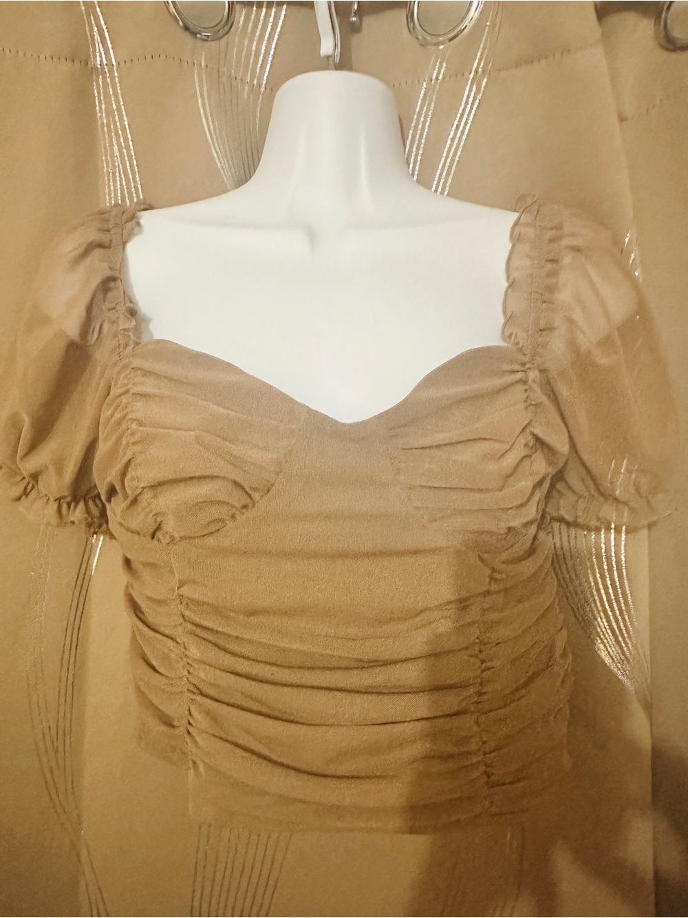 Forever 21 Tan Ruched Puff Sleeve Crop Top